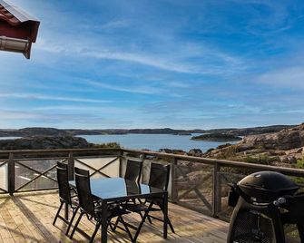 Charming Villa Retreat By Ajf Dream Living - Fjällbacka - Balcony