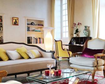 Domaine Pont Juillet - Fontaines - Sala de estar