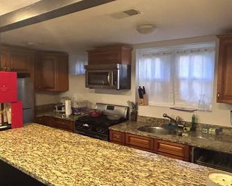 Magnificent Lake View - Holmes - Cocina