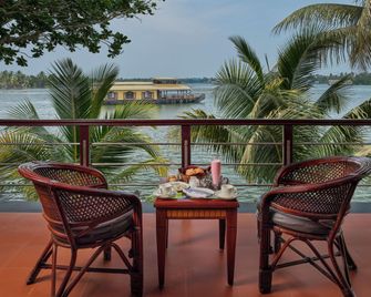 Sterling Lake Palace Alleppey - Alappuzha - Balcón