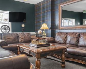 Breckenridge Boutique Hotel - Breckenridge - Living room