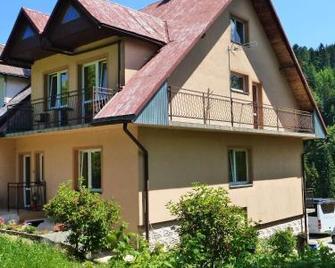 Pokoje Goscinne Vida - Krynica-Zdrój - Edificio