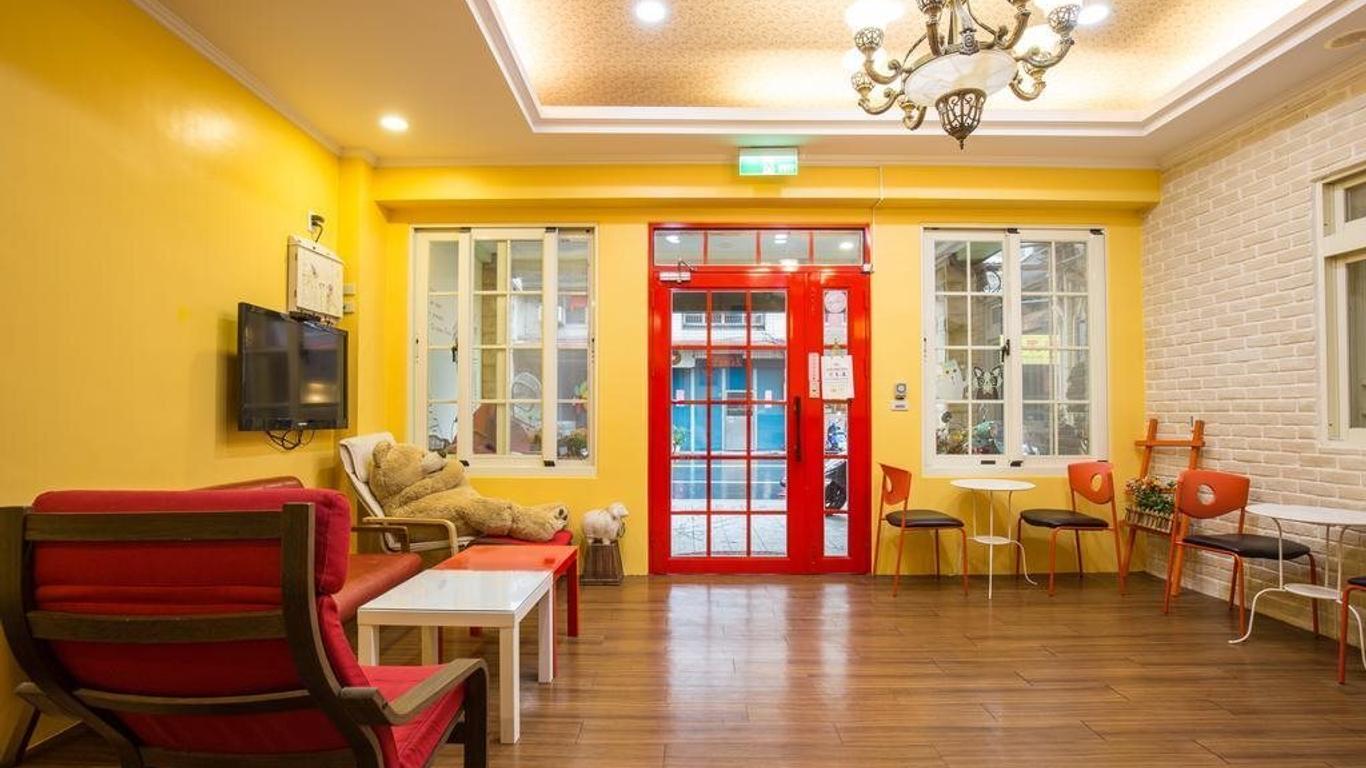 N. Castle Hotel