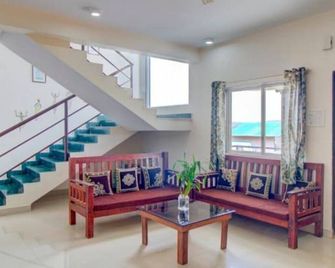 Kusum Palace Bungalow Mahabaleshwar - Mahabaleshwar - Olohuone