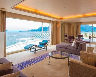 Awashima Hotel - Numazu