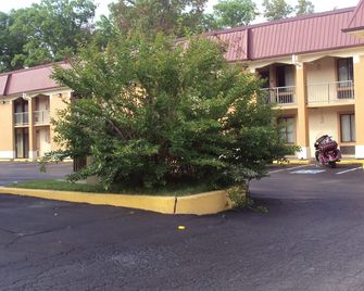 Executive Inn - Tullahoma - Außenansicht