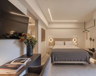 The Nixon Luxury Suites And Apartment Hotel - Atenas