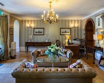 The Greenway Hotel & Spa - Cheltenham - Living room