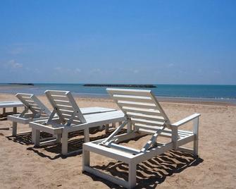 Loft caravan resort - Ban Hat Chao Samran Nai - Playa