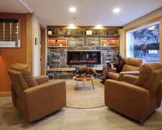 Fernie Fox Hotel - Fernie - Sala de estar
