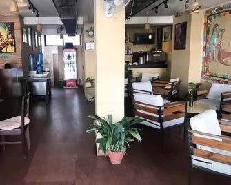 Sun Apartment & Guest House - Patan - Restaurante