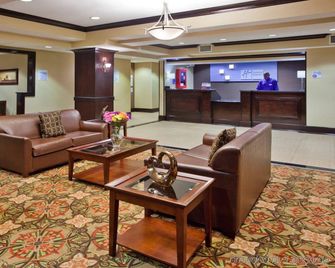Holiday Inn Express & Suites Charlotte-Concord-I-85 By IHG - Concord - Lounge