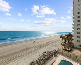 Ocean Front Pier-Adise 2bed/2bath, Sleeps 8 - Murrells Inlet - Beach
