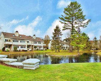 The Ponds At Foxhollow - Lenox - Extérieur