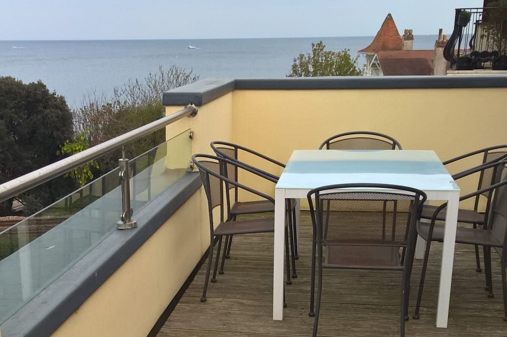 Sea Front Penthouse Torquay - Torquay - Balcony