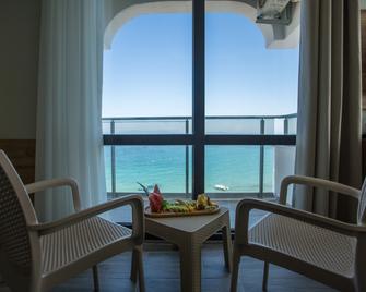 Marti Beach Hotel - Kusadasi