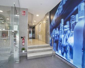 Apartamentos Amalia By Mc - Benidorm - Lobby
