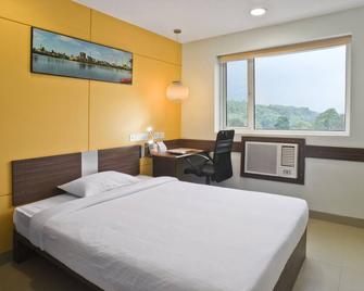 Ginger Pune - Pimpri - Pune - Bedroom