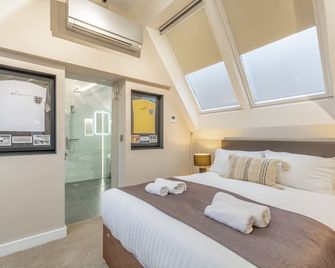 The Old School Room - The Lace Market - Nottingham - Bedroom