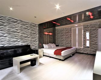 Madoka Motel - Gyeongju - Habitación