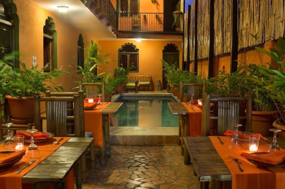 Boutique Hotel Maharaja - Granada