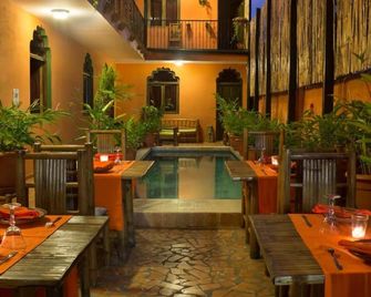 Boutique Hotel Maharaja - Granada