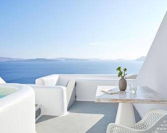 La Perla Villas and Suites - Adults Only - אויה - מרפסת