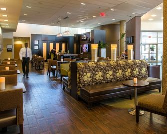 Hampton Inn & Suites Boston-Crosstown Center - בוסטון - טרקלין