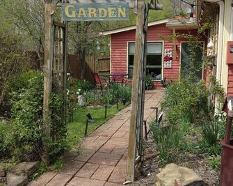 Betty Lous Garden - Nashville - Extérieur