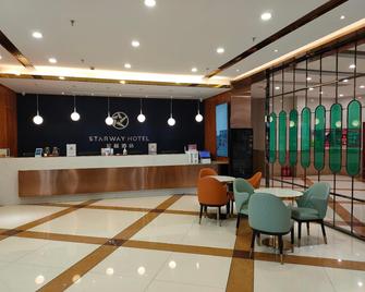 Starway Hotel Ha'erbin Convention And Exhibition Center - Harbin - Front desk