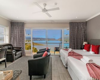 Phoenix Lodge and Waterside Accommodation - Knysna