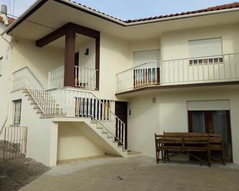 little hill farm - Soure - Edificio