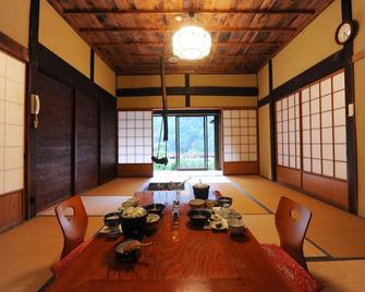 Kazuraya - Miyoshi