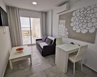 Sol Playa Suites - Valencia - Living room
