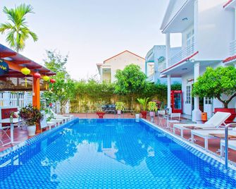 Hoi An Life Villa - הוי אן - בריכה