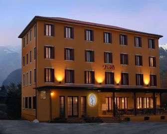 Albergo Ristorante Flora - Vittorio Veneto - Edificio