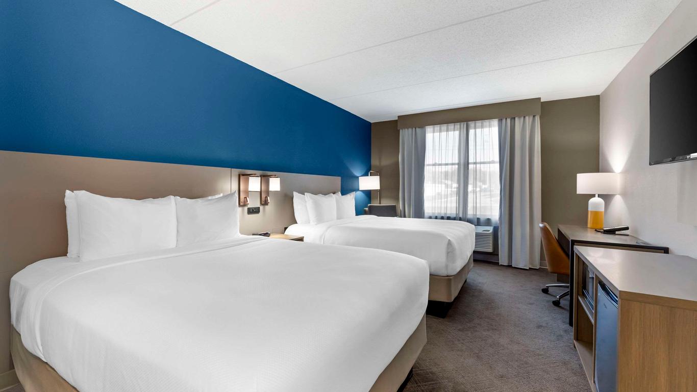 Comfort Inn & Suites Cuyahoga Falls - Akron