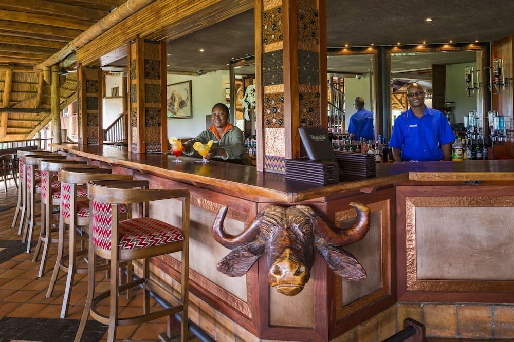 Victoria Falls Safari Suites - Victoria Falls - Bar