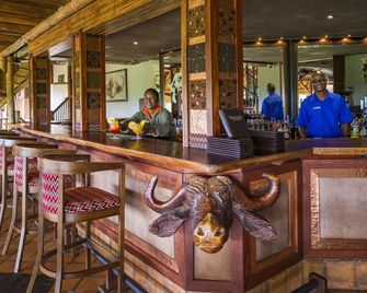 Victoria Falls Safari Suites - Victoria Falls - Bar