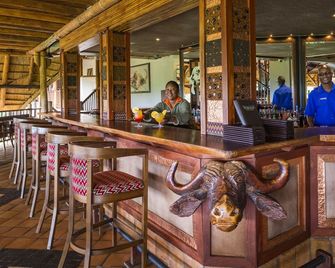 Victoria Falls Safari Suites - Victoria Falls - Bar