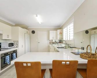 44 Oaks Avenue - Long Jetty - Kuchnia
