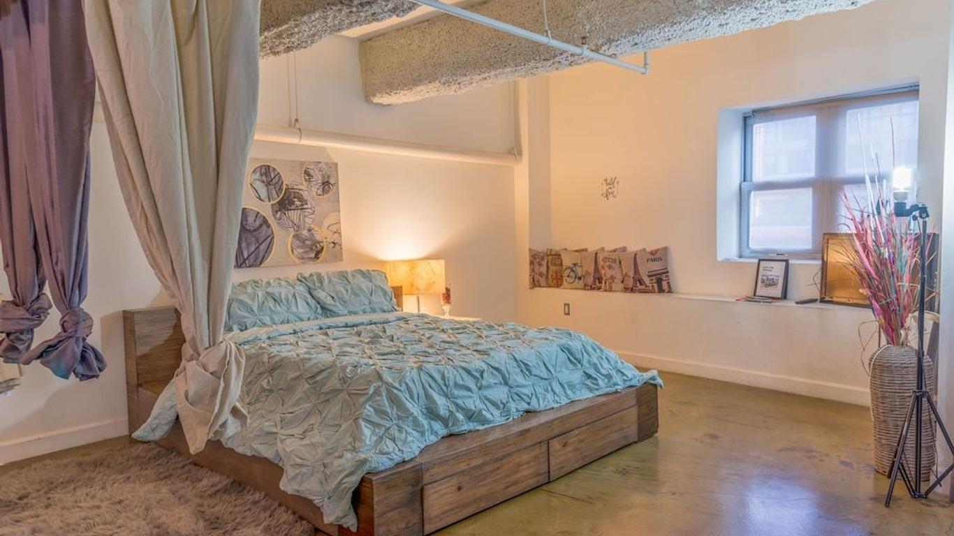 Loft on Spring