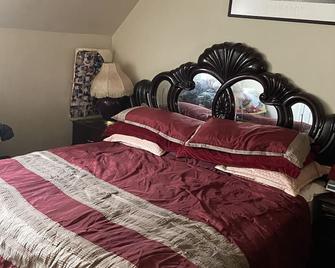 Cozy House - Manchester