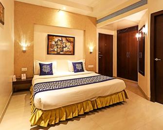 D Grand Hotel - Bareilly - Habitación