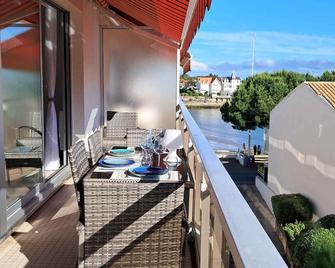 L'Océanide, F2 plage du Bureau, vue mer latérale - Saint-Palais-sur-Mer - Balcon