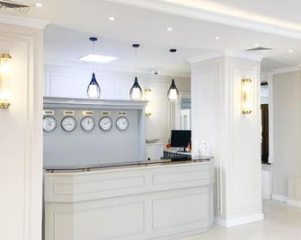 Registon - Samarkand - Front desk