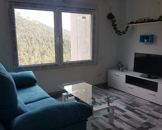 Estudio romántico en Puerto De Navacerrada - Cercedilla - Sala de estar
