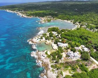 Coral Cove Wellness Resort - Negril - Edificio