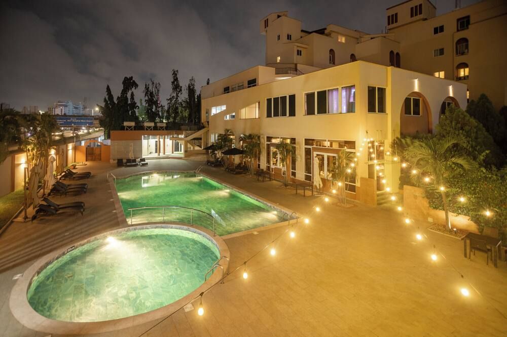 The African Regent Hotel - Accra - Zwembad