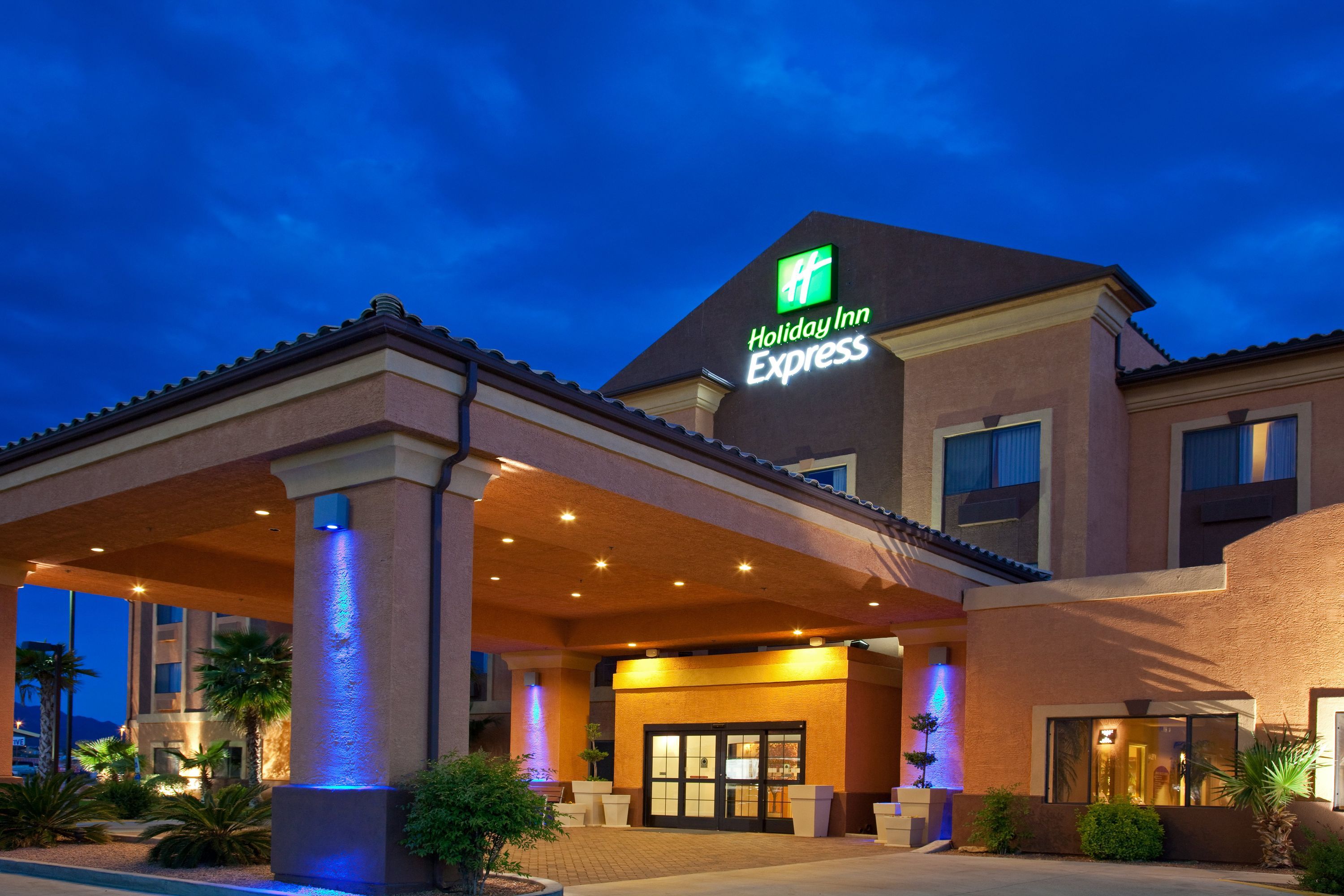 Holiday Inn Express & Suites Kingman By IHG - קינגמן - בניין